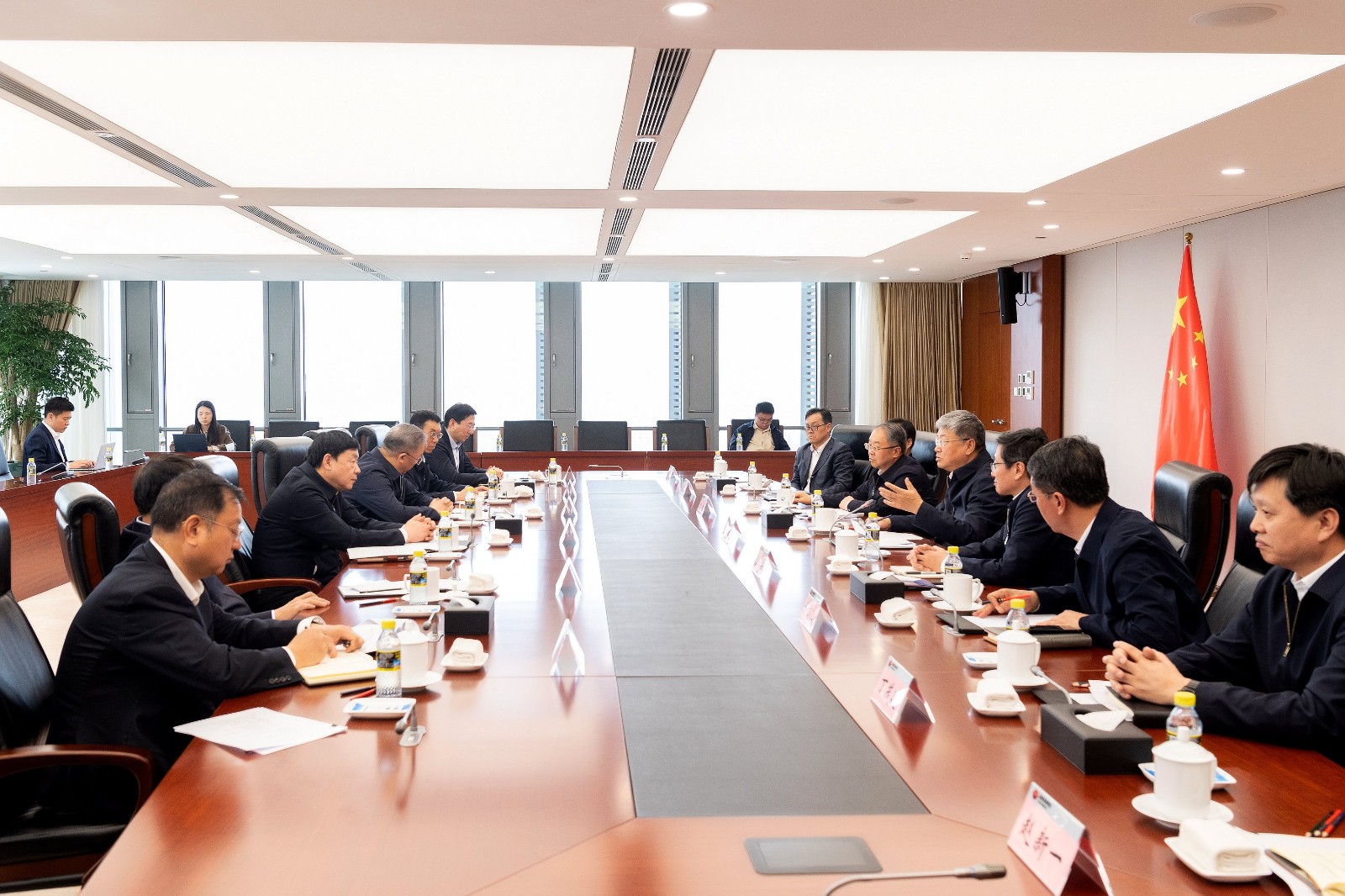 國家能源集團劉國躍、余兵會見國家電網黨組書記、董事長張智剛