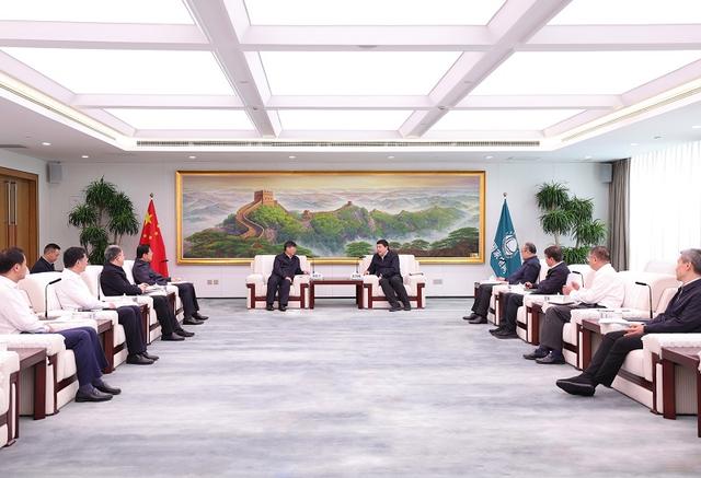 國家電網(wǎng)董事長、黨組書記張智剛董事長與三峽集團董事長劉偉平、總經(jīng)理韓君會談