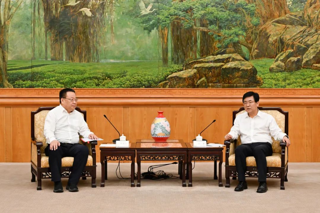 中核集團(tuán)總經(jīng)理、黨組副書記申彥鋒拜會(huì)福建省委副書記、省長(zhǎng)趙龍