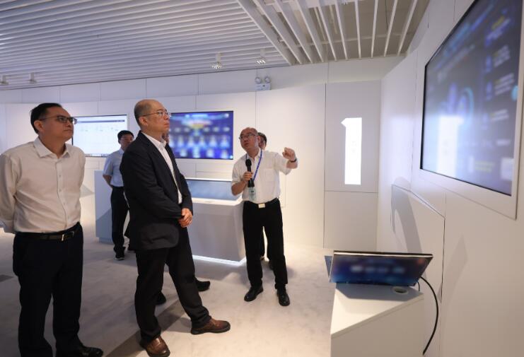 國資委黨委委員、副主任譚作鈞調(diào)研駐滬中央企業(yè)黨建和人才工作