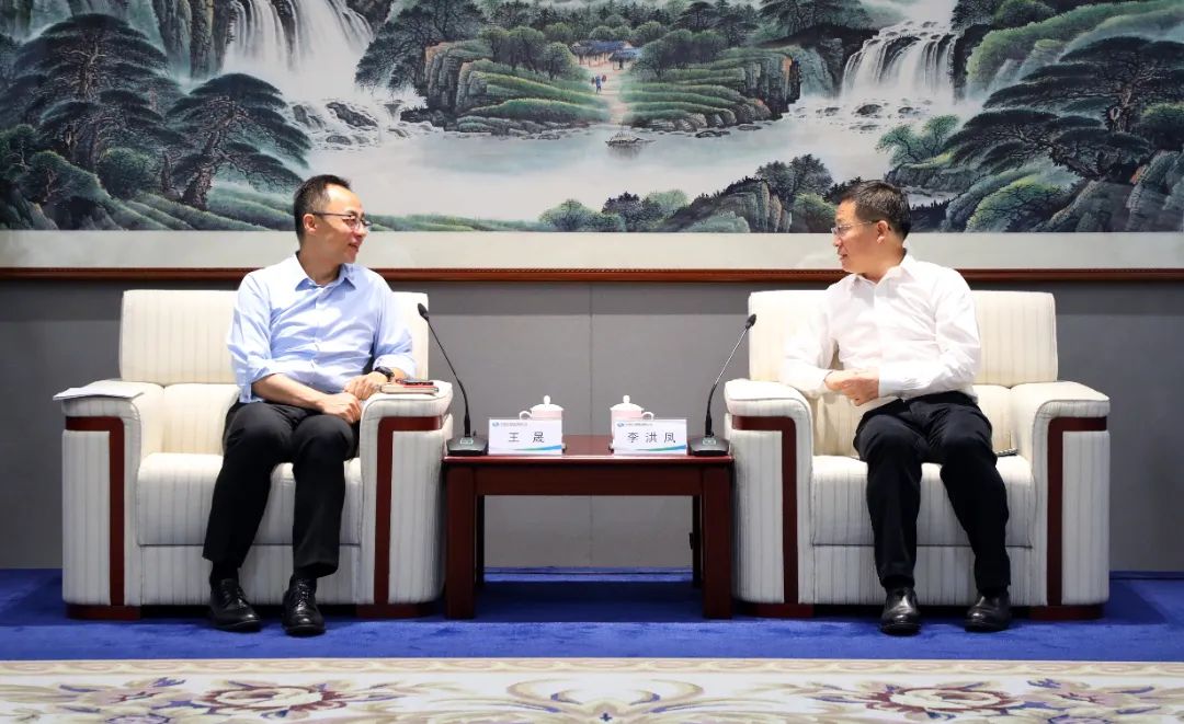 中國(guó)電氣裝備黨委書(shū)記、董事長(zhǎng)李洪鳳會(huì)見(jiàn)銀河證券黨委書(shū)記、董事長(zhǎng)王晟