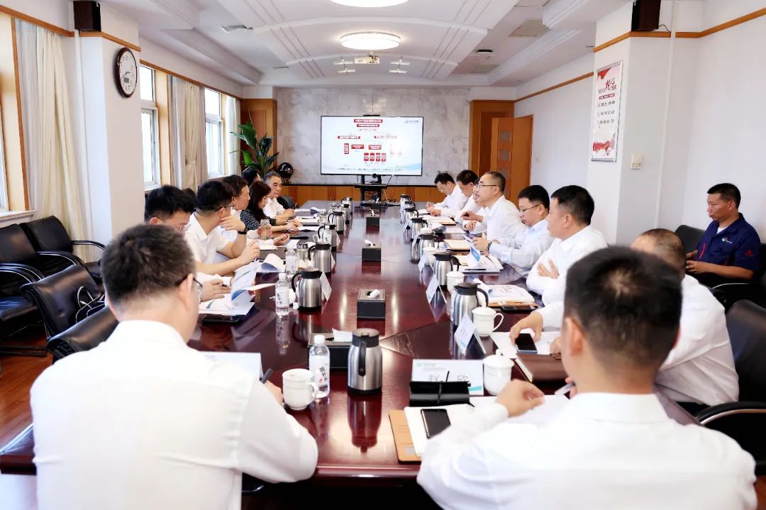 中國(guó)電氣裝備黨委書記、董事長(zhǎng)李洪鳳到寶雞駐地企業(yè)調(diào)研