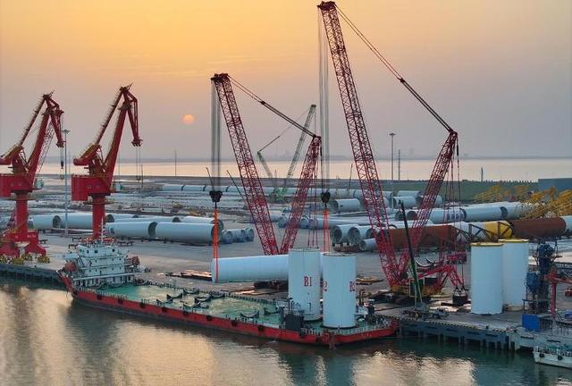 向綠向新，加快建設(shè)新型能源體系