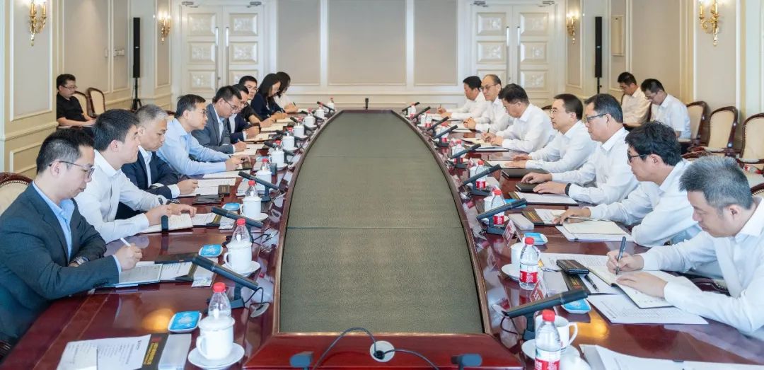 中國大唐集團(tuán)有限公司黨組書記、董事長與遠(yuǎn)景科技集團(tuán)董事長張雷會談