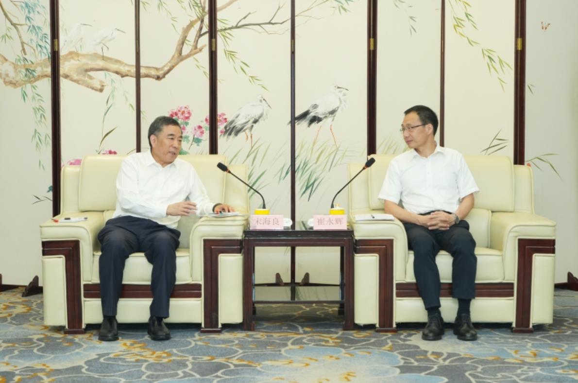 中國能建黨委書記、董事長宋海良與福建省委常委、廈門市委書記崔永輝會談
