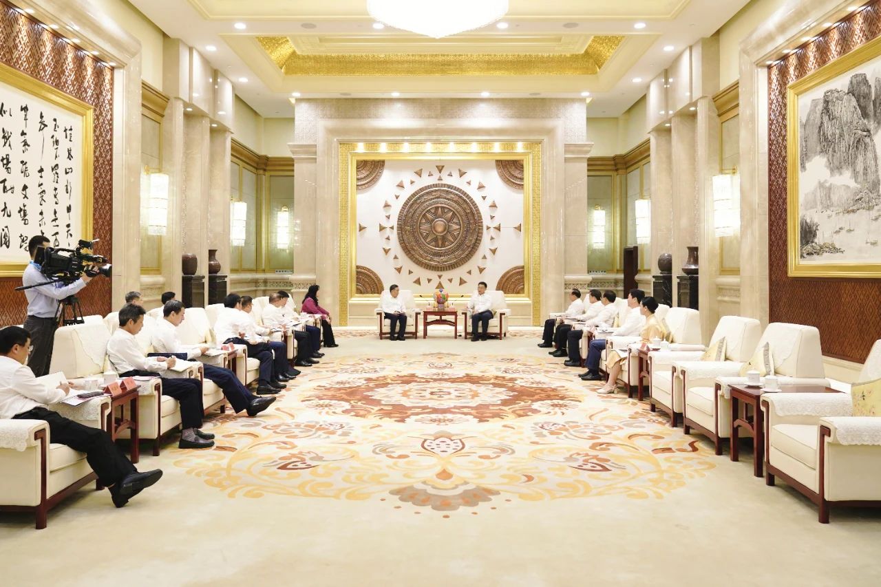 中國能建黨委書記、董事長宋海良拜會廣西壯族自治區(qū)黨委書記劉寧