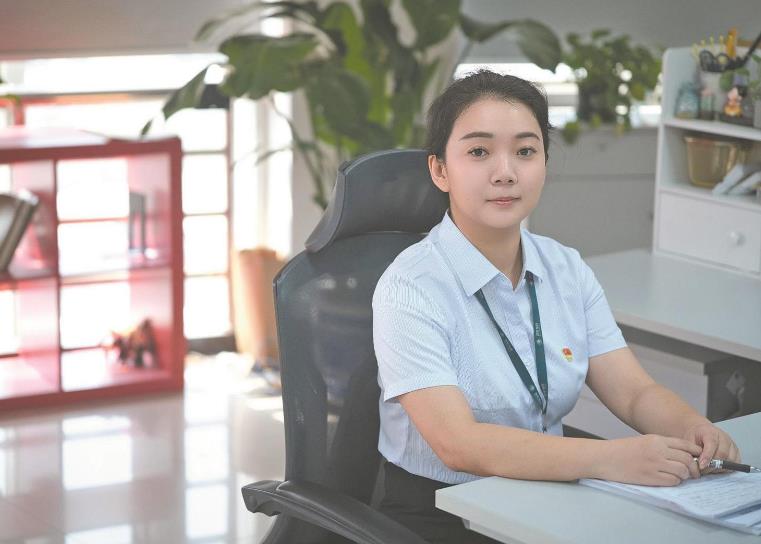 王靜萍：帶好新型專(zhuān)業(yè)班組，當(dāng)好能效服務(wù)先鋒