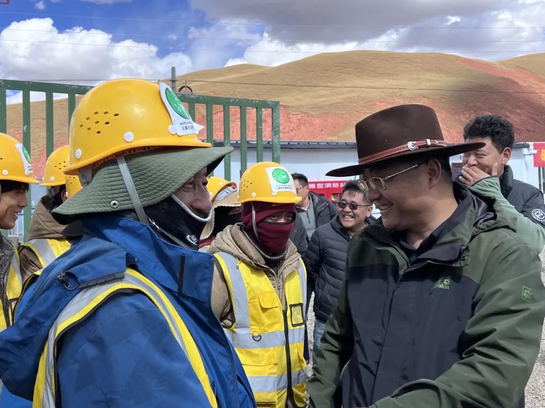 西藏那曲比如縣委主要領導調(diào)研伯托100MW光伏儲能項目