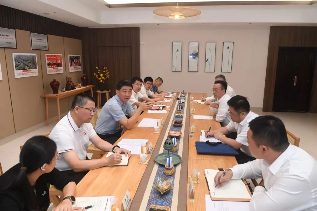 國(guó)家能源集團(tuán)廣西公司黨委書(shū)記、董事長(zhǎng)李富軍拜會(huì)玉林市主要領(lǐng)導(dǎo)