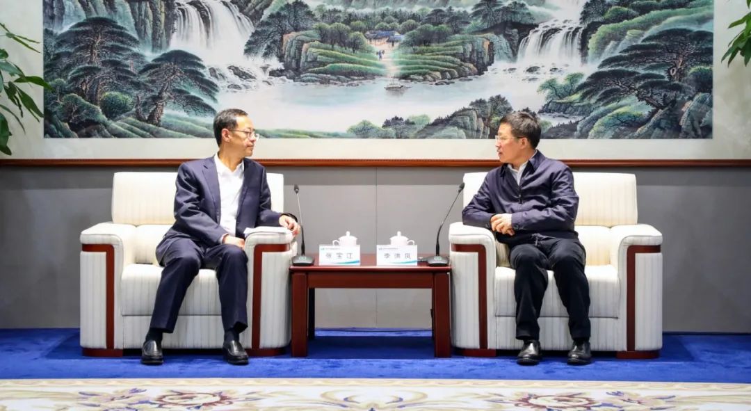 中國(guó)電氣裝備黨委書(shū)記、董事長(zhǎng)李洪鳳會(huì)見(jiàn)交通銀行黨委副書(shū)記、行長(zhǎng)張寶江