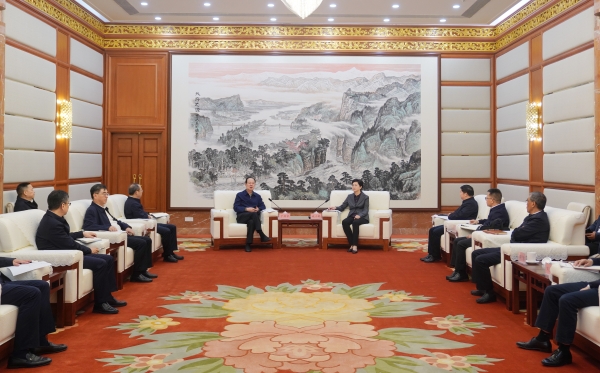 中國電建黨委書記、董事長丁焰章拜會四川省委副書記、省長施小琳