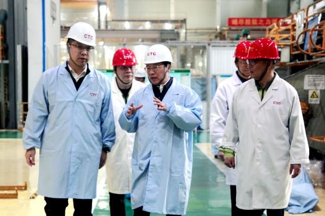 中國(guó)電氣裝備黨委書記、董事長(zhǎng)李洪鳳赴浙江盛達(dá)、恒馳電氣、西電常變、常州東智調(diào)研