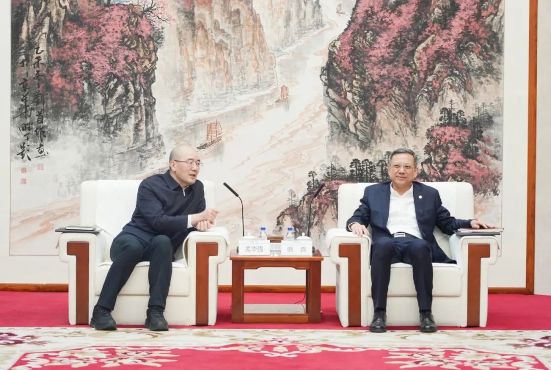 中國(guó)能建黨委副書記倪真與遼寧省國(guó)資委主任孟華強(qiáng)會(huì)談