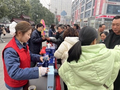 貴州遵義正安供電局：供電送祝福，情暖返鄉(xiāng)路