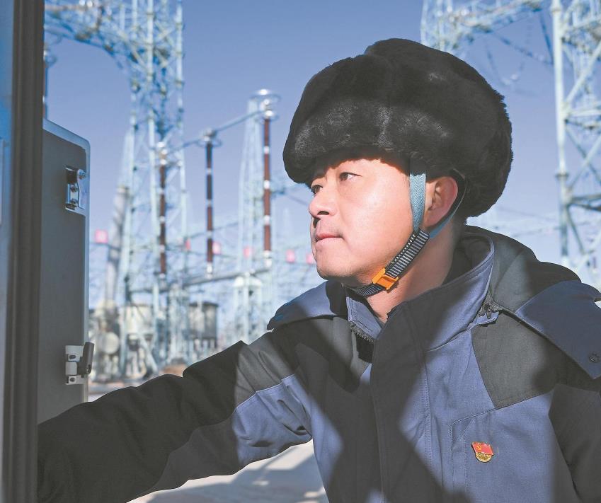 【國網(wǎng)特等勞模】丁寧：拓展專業(yè)邊界，守護(hù)設(shè)備安全