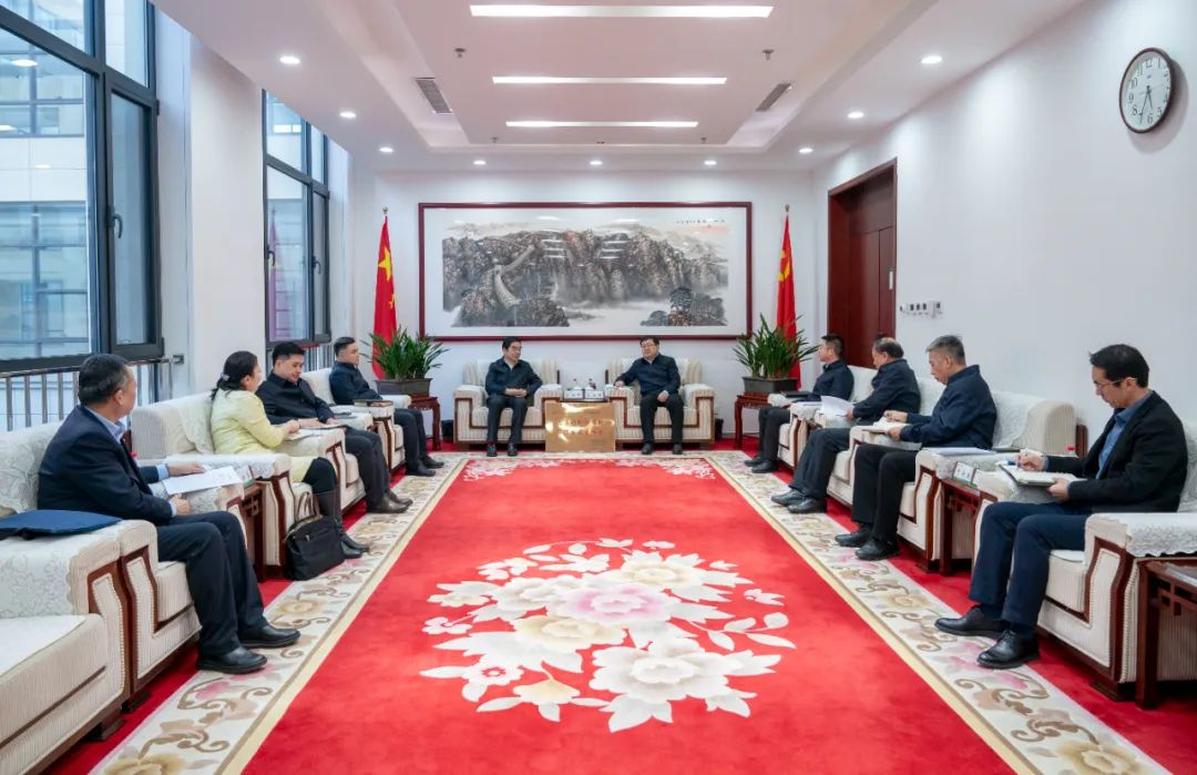 內(nèi)蒙古電力集團與包頭市委、市政府交流座談