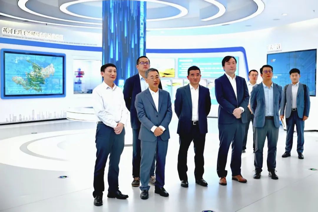 黃河公司黨委書記、董事長姚小彥會見華為董事、華為數(shù)字能源總裁侯金龍